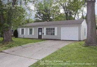 Building Photo - 1308 N Redwood Dr
