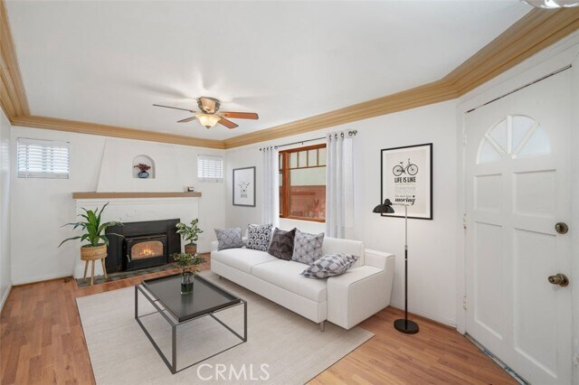 Foto del edificio - 832 Cypress Ave
