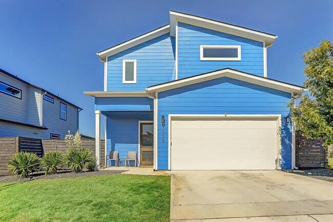 Building Photo - 7008 Zachary Dr