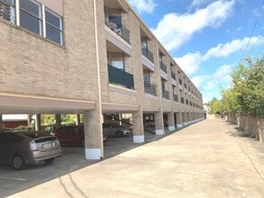 Building Photo - 3316 Guadalupe St