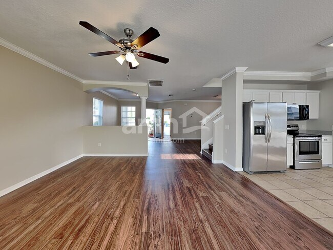 Foto del edificio - 8157 Canterbury Lake Blvd