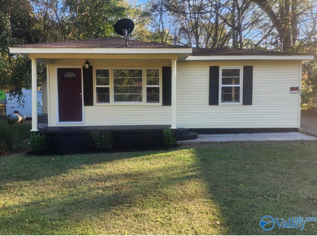 Foto principal - 325 S Plymouth Rd NW
