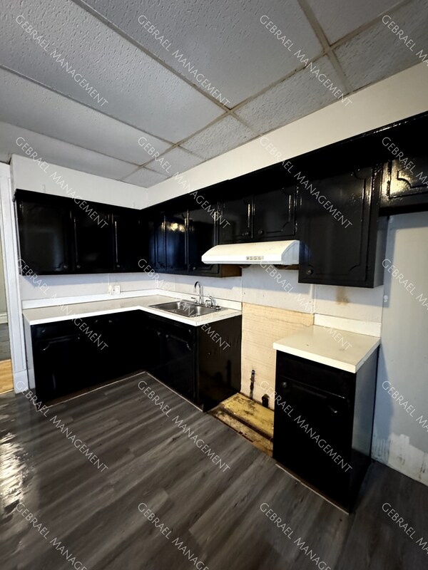 Foto del edificio - 627 E Second St.