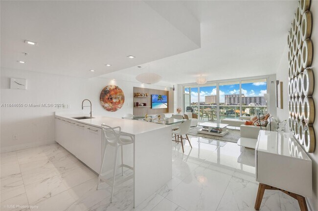 Building Photo - 400 Sunny Isles Blvd