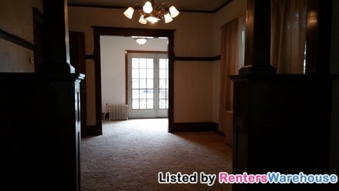 Building Photo - 606 9th Ave NW