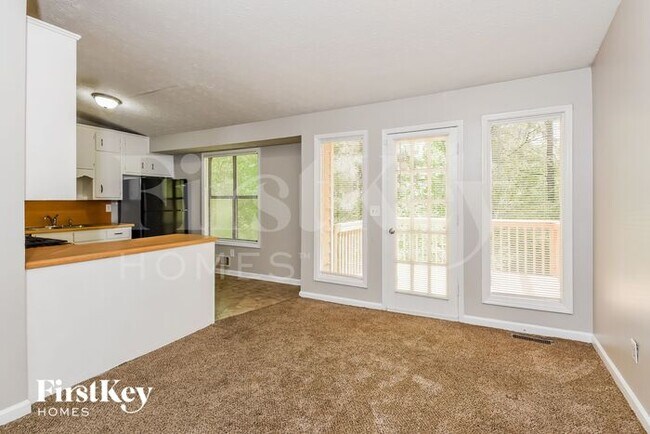 Building Photo - 2218 Lowtrail Ct