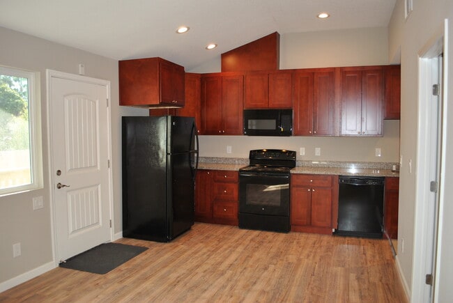 Foto del edificio - 21391 Locust St