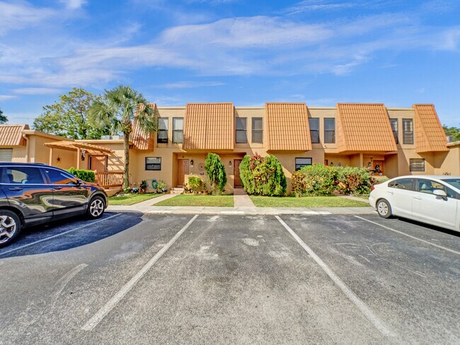 Building Photo - 9148 Lime Tree Ln