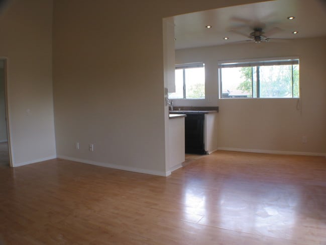Building Photo - 23236 Orange Ave