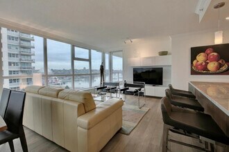 Building Photo - 458 Expo Blvd