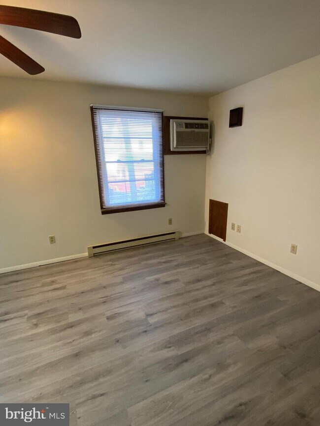 Foto del edificio - 1412 Fairmount Rd