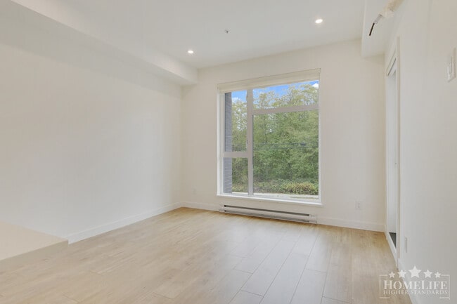 Building Photo - Brand New 1 Bed + Den, 1 Bath Condo for Rent at Viva in Surrey