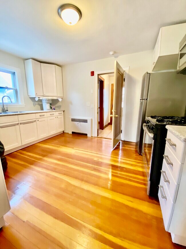 46 Dimmock St Unit 2, Quincy, MA 02169 Apartments in Quincy, MA