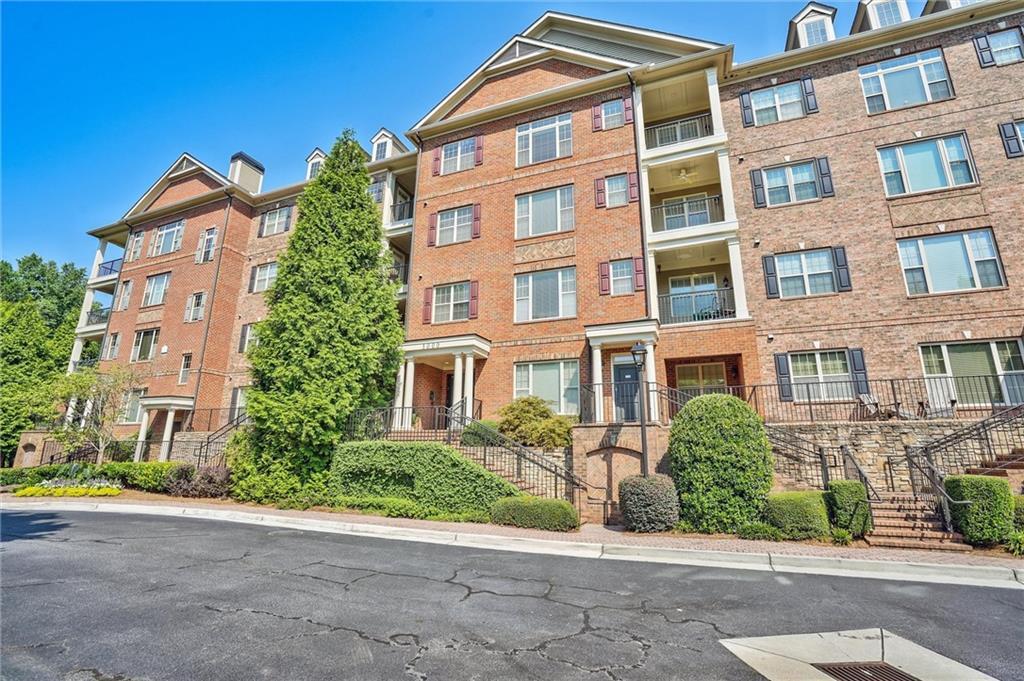 Foto principal - 2300 Peachford Rd