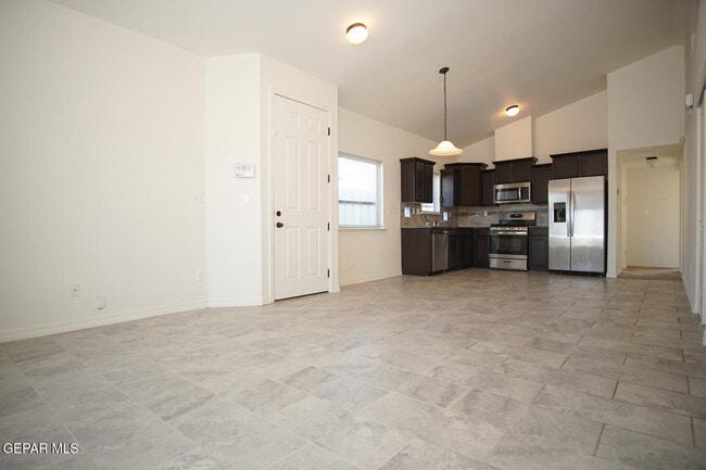 Building Photo - 14380 Tobe Davis Dr