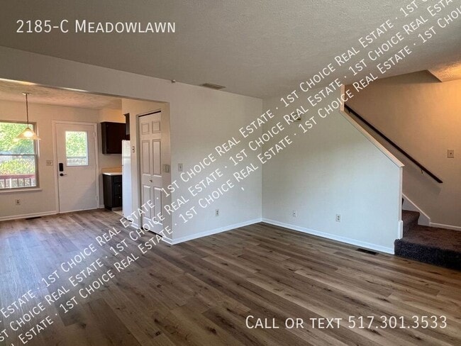 Building Photo - 2185-C Meadowlawn-