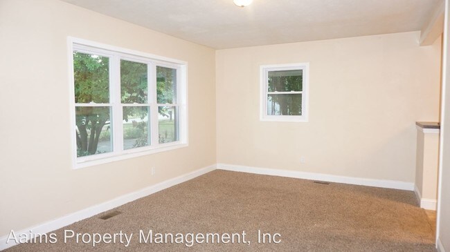 Foto del edificio - 2821 Pine Springs Dr