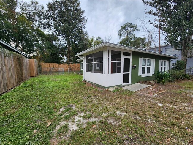 Building Photo - 1823 NW 2 Ave
