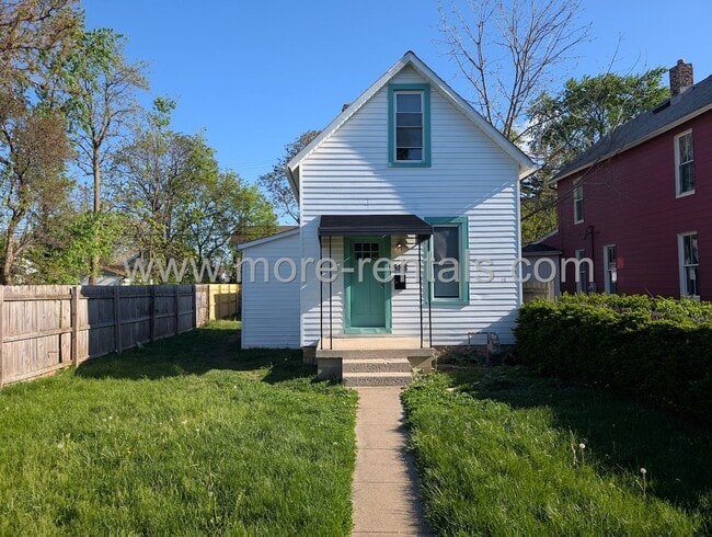 Building Photo - Remodeled house with fenced yard and garage