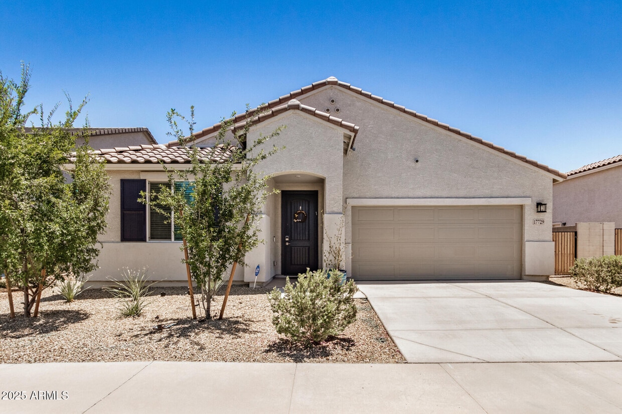 Primary Photo - 17729 W Monte Lindo Ln