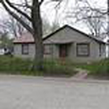House in the Rear of property - 4902 Illinois St