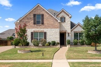 Building Photo - 2911 Redfern Dr