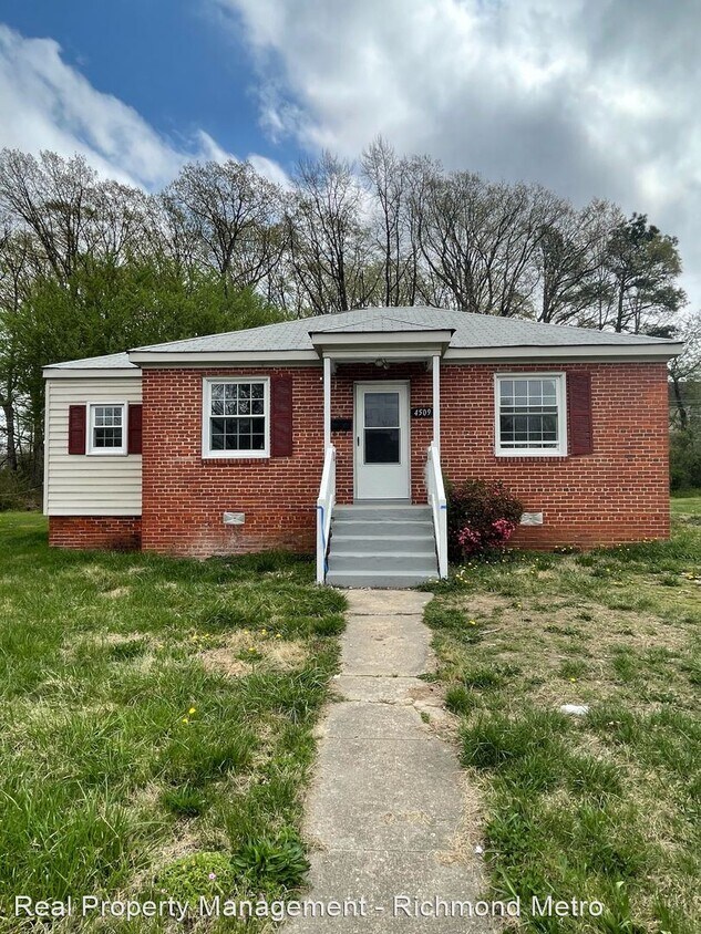 Primary Photo - 3 br, 1 bath House - 4509 Eastover Ave