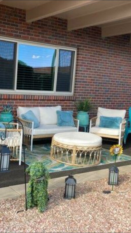 Foto del edificio - 434 Valley Hi Cir