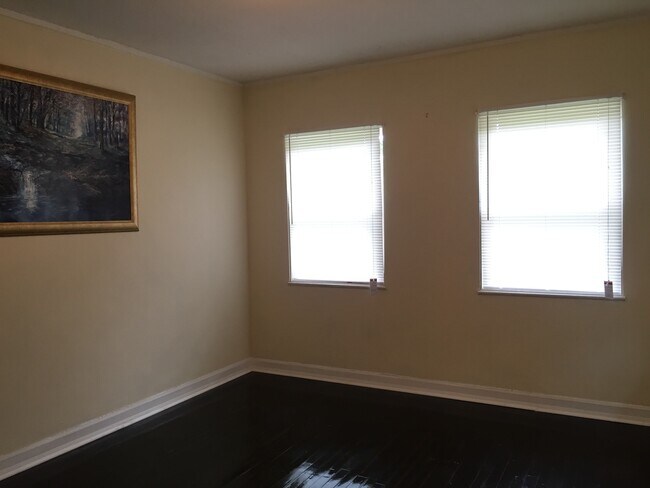 Foto del edificio - 1910 Baugh St NE