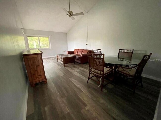 Foto del edificio - 2205 Belleair Rd
