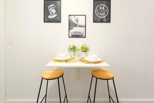 Foto del edificio - 515 NE 82nd St