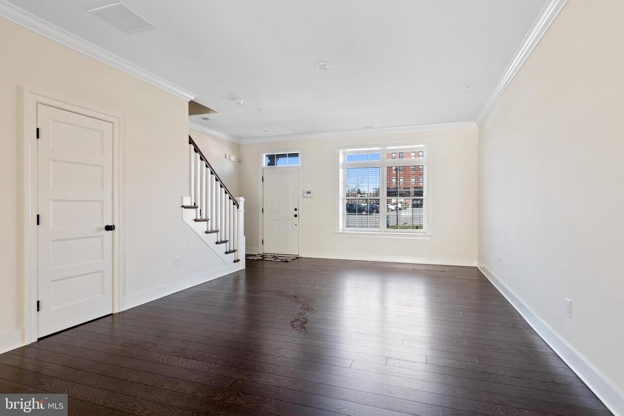 Foto principal - 613 W Mulberry St