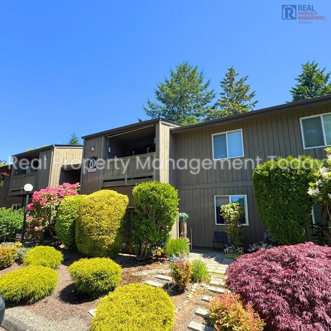 Building Photo - 2 Bedroom Condo in Tacoma!