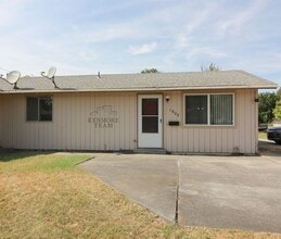Building Photo - 1602 Swift Blvd