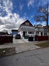 Building Photo - 432 Wohlers Ave