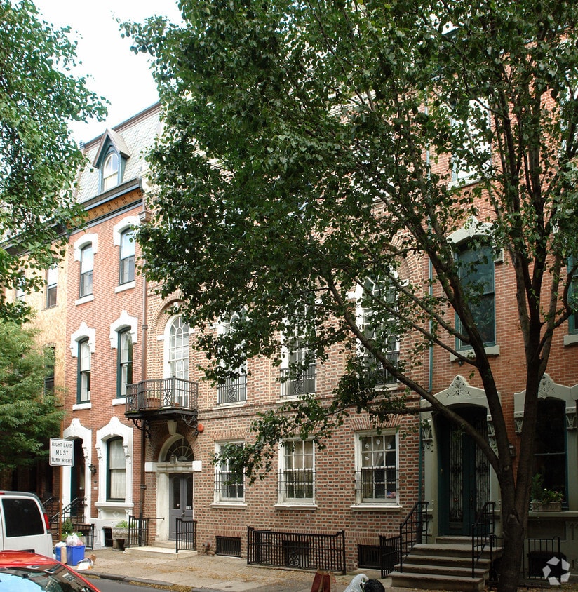 21232125 Spruce St, Philadelphia, PA 19103 Apartments at 21232125 Spruce St Philadelphia, PA