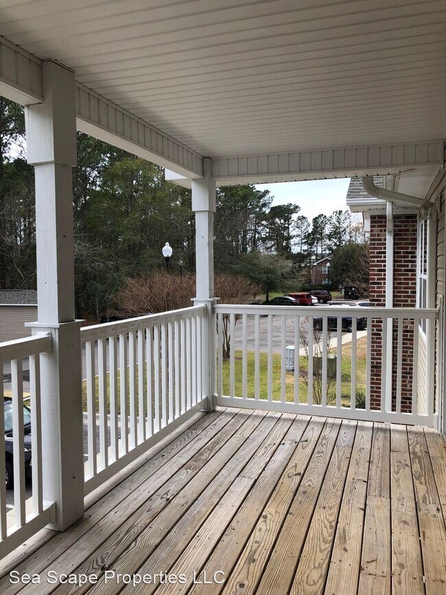 Building Photo - 2 br, 2 bath House - 4425 Jay BIrd Lane #201