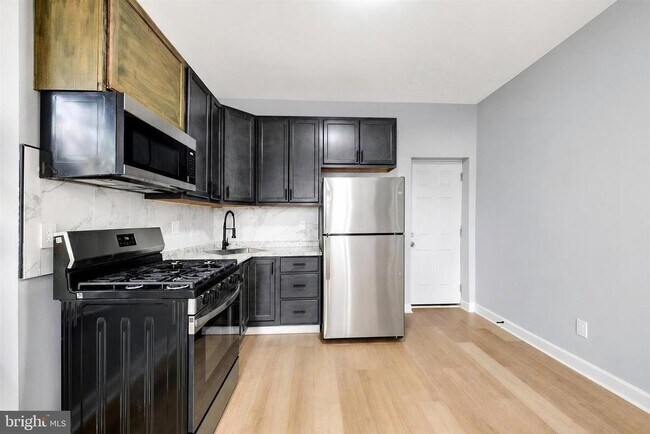 Foto del edificio - 618 Chestnut Hill Ave
