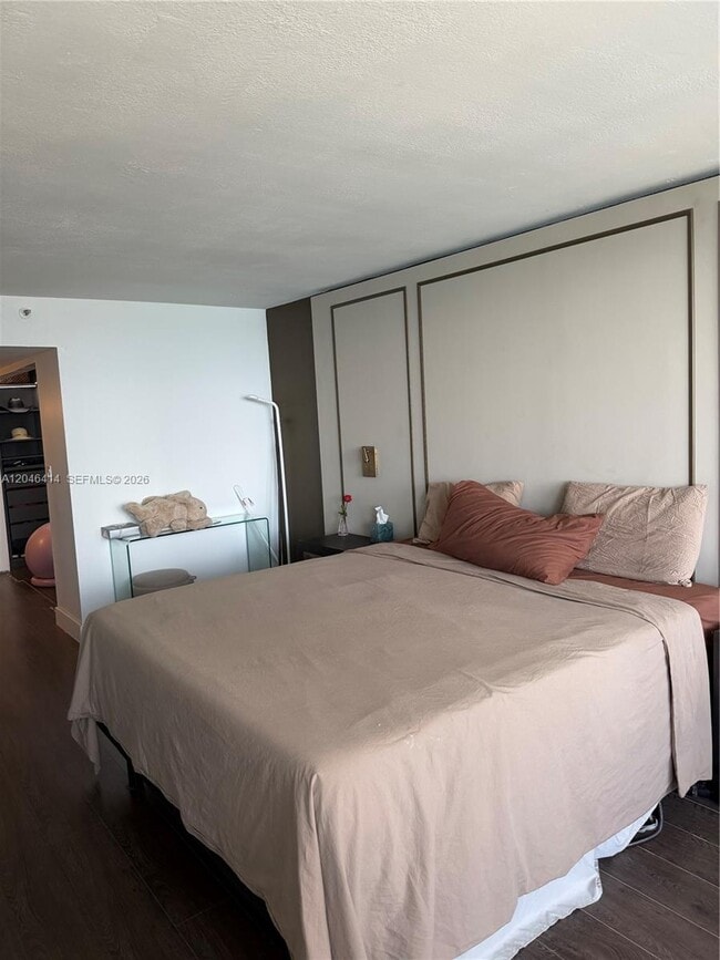 Foto del edificio - 1717 N Bayshore Dr
