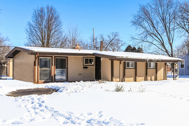 Building Photo - 5292 Conklin Dr