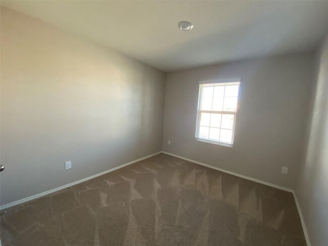 Building Photo - 755 Mulberry Dr