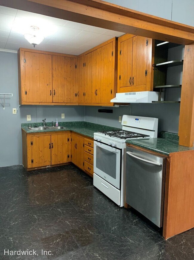 Building Photo - 3 br, 1 bath House - 1675 N. Eastfield Drive