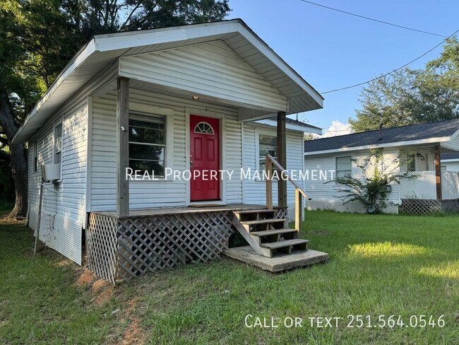 Building Photo - 2054 Andrews St.