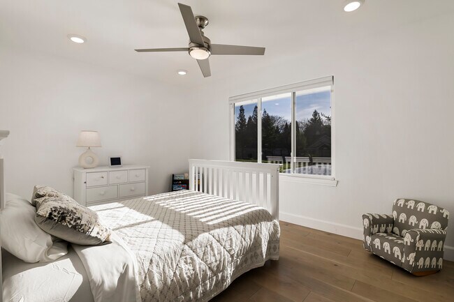 Foto del edificio - 6615 Arabian Cir