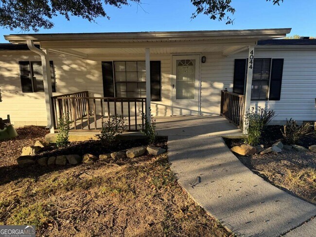 Foto del edificio - 4044 Friendship Rd