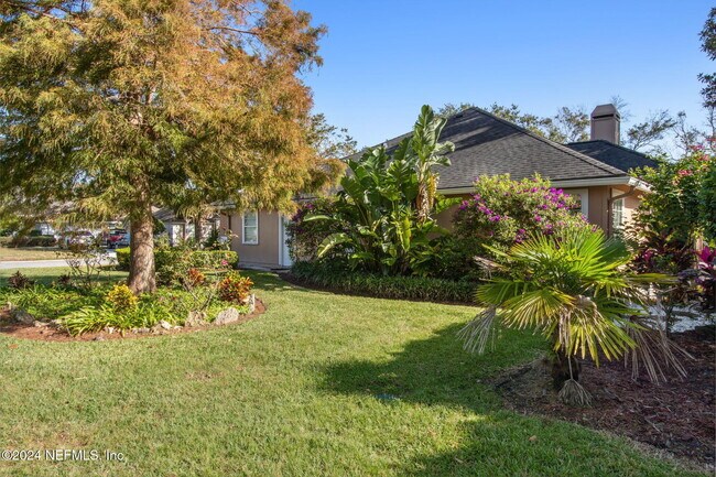 Foto del edificio - 1898 Blue Heron Ln