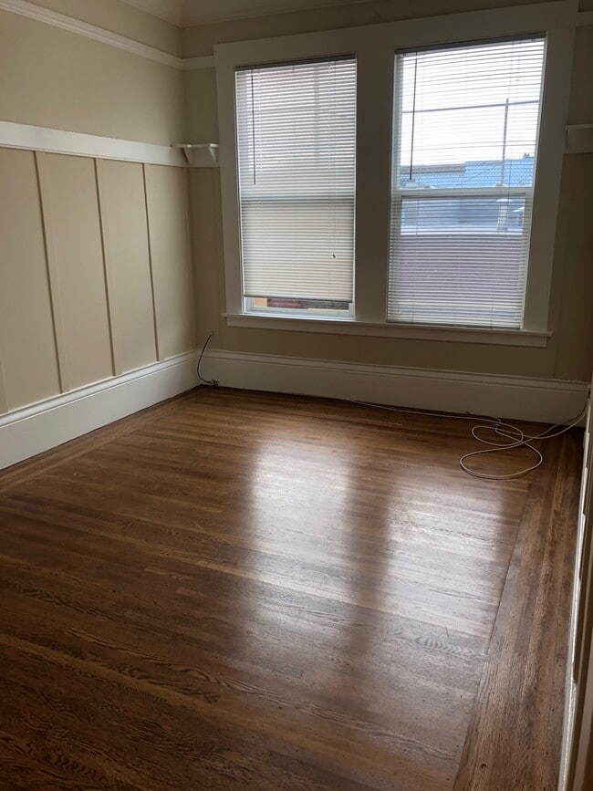 Building Photo - 505 Church St