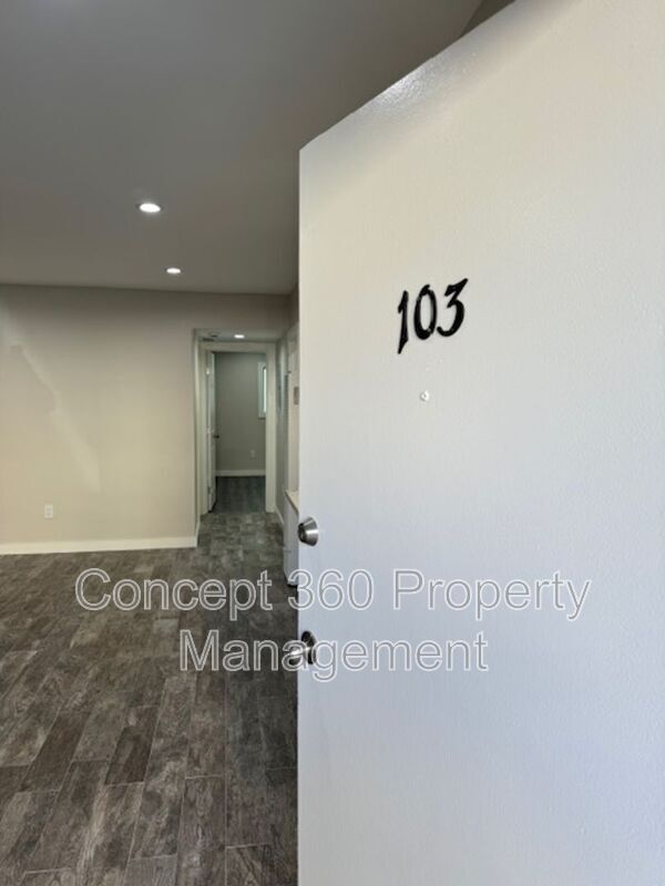 Building Photo - 9110 Hall Rd