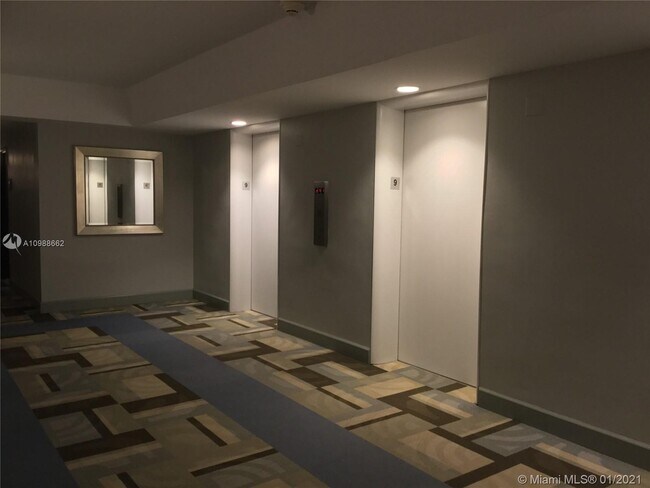 Foto del edificio - 7441 Wayne Ave