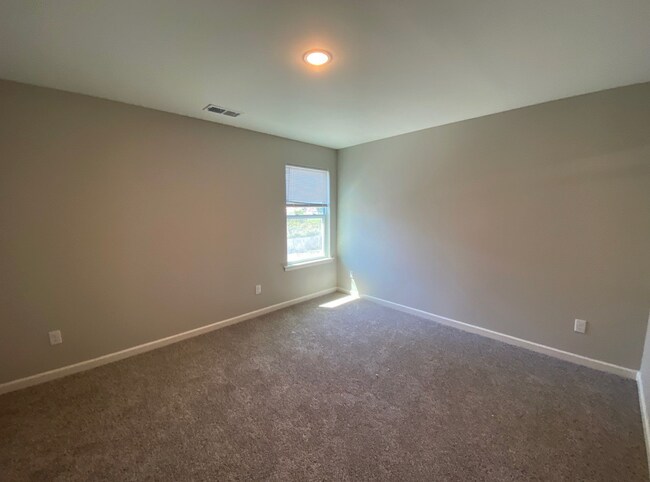 Foto del edificio - 903 Orphanage Ave